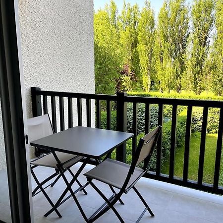 Апартаменты Le Garden - Studio Refait A Neuf Proche Mer Et Commerces Кабур Экстерьер фото